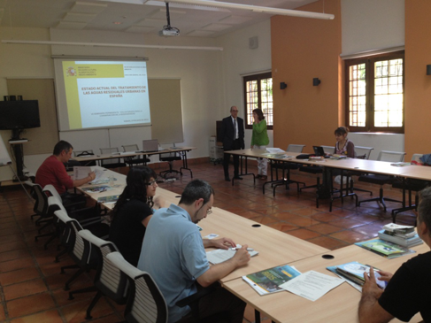 Sesión de trabajo durante el seminario