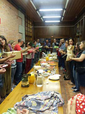 Celebración de la cena con productos de la CCAA