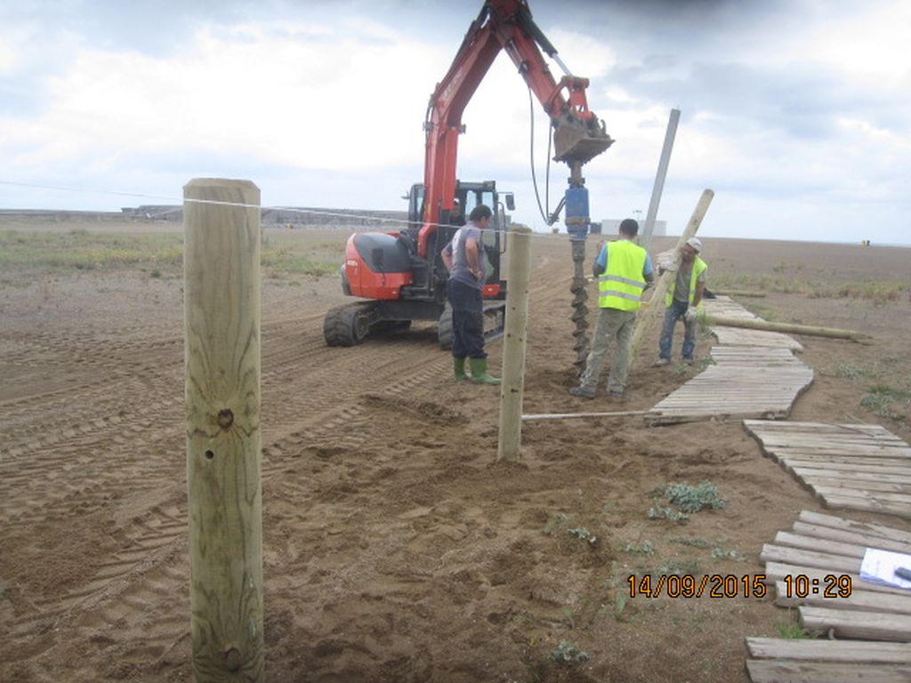 Plan PIMA Adapta – Proyecto de restauración de la duna de la playa de Santiago.(Itinerarios peatonales). Durante