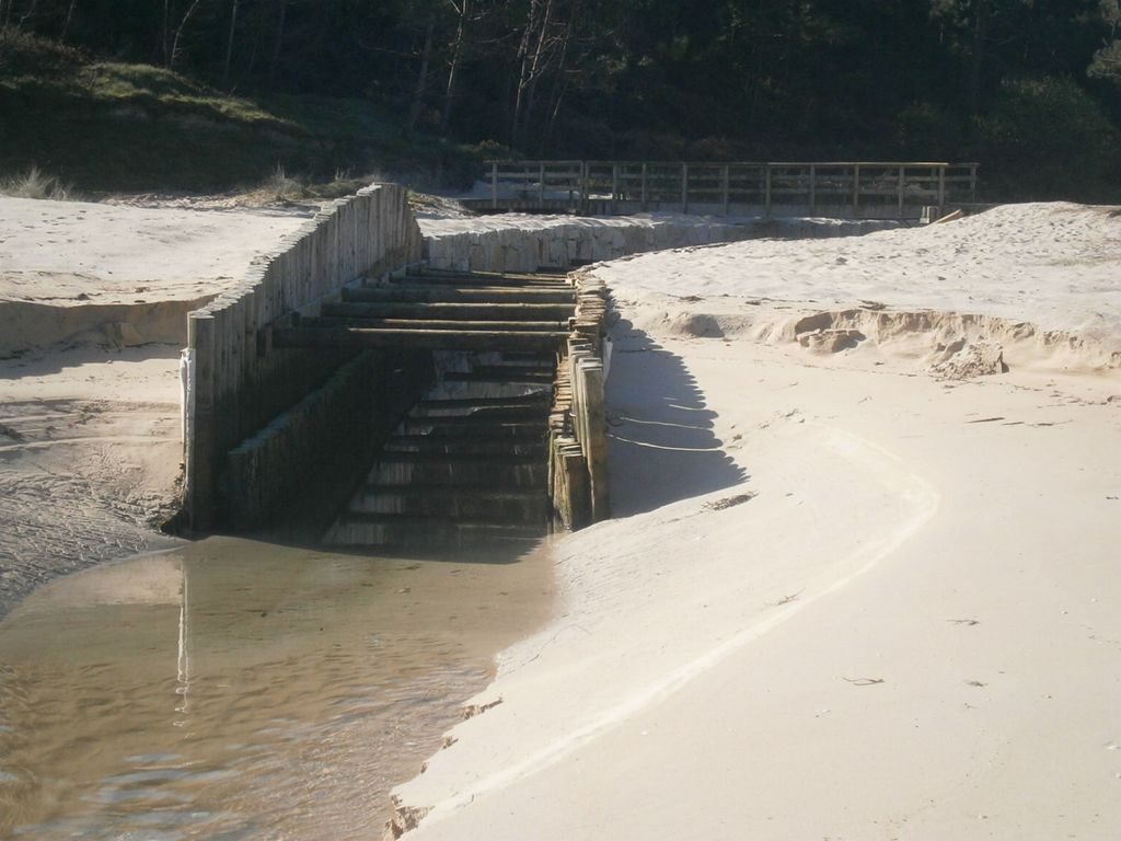 Mantenimiento y conservación IV. Trabajos en playa de Os Muiños (Muxia) (Después de las obras)