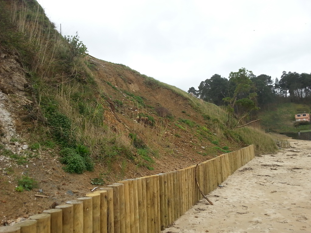 Mantenimiento y conservación IV. Trabajos en playa de Ber, Pontedeume (Después de las obras)