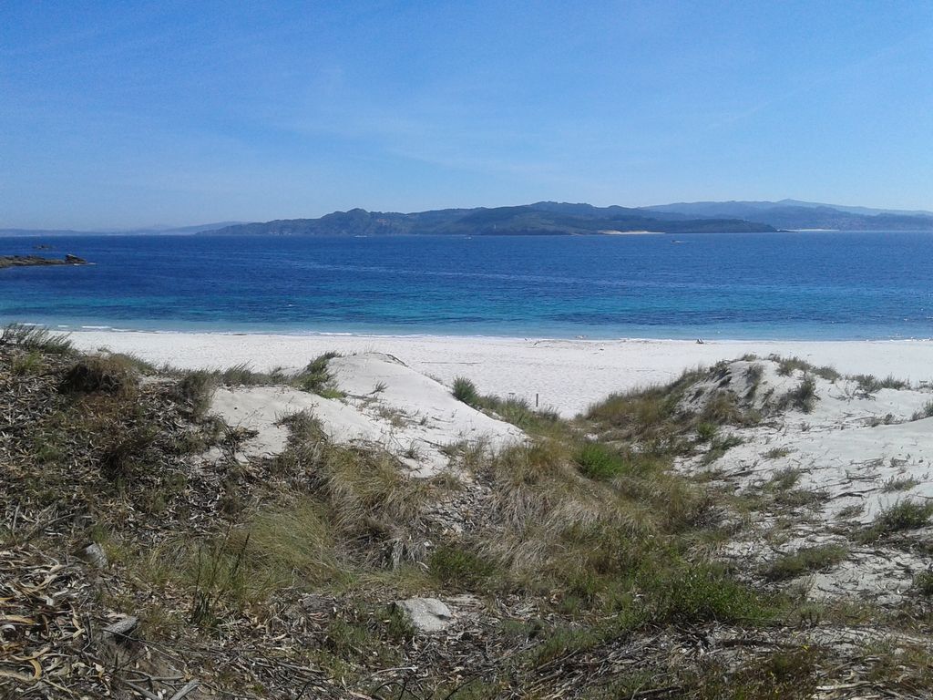 Rampa de acceso a la playa de Filgueira en Cies (T.M. de Vigo). Antes de las obras