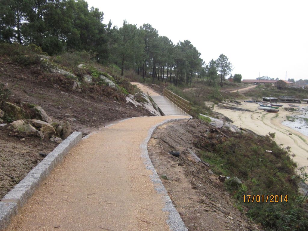 Senda litoral en la ensenada de O Esteiro (T.M. de O Grove). Después de las obras