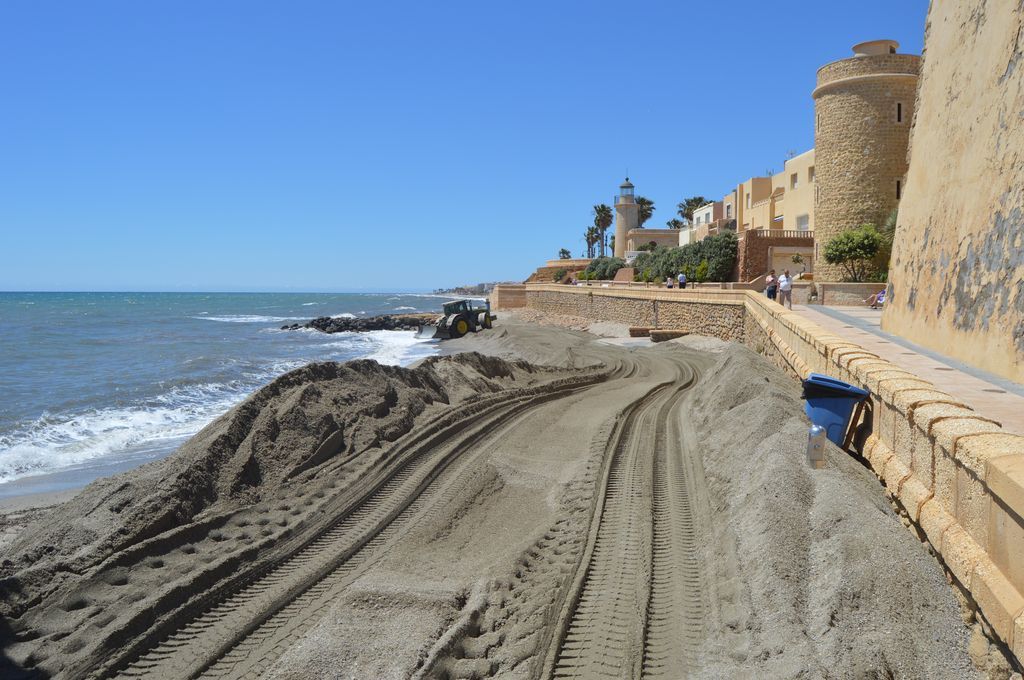 Playa de Castillo de Santa Ana (Durante las obras)