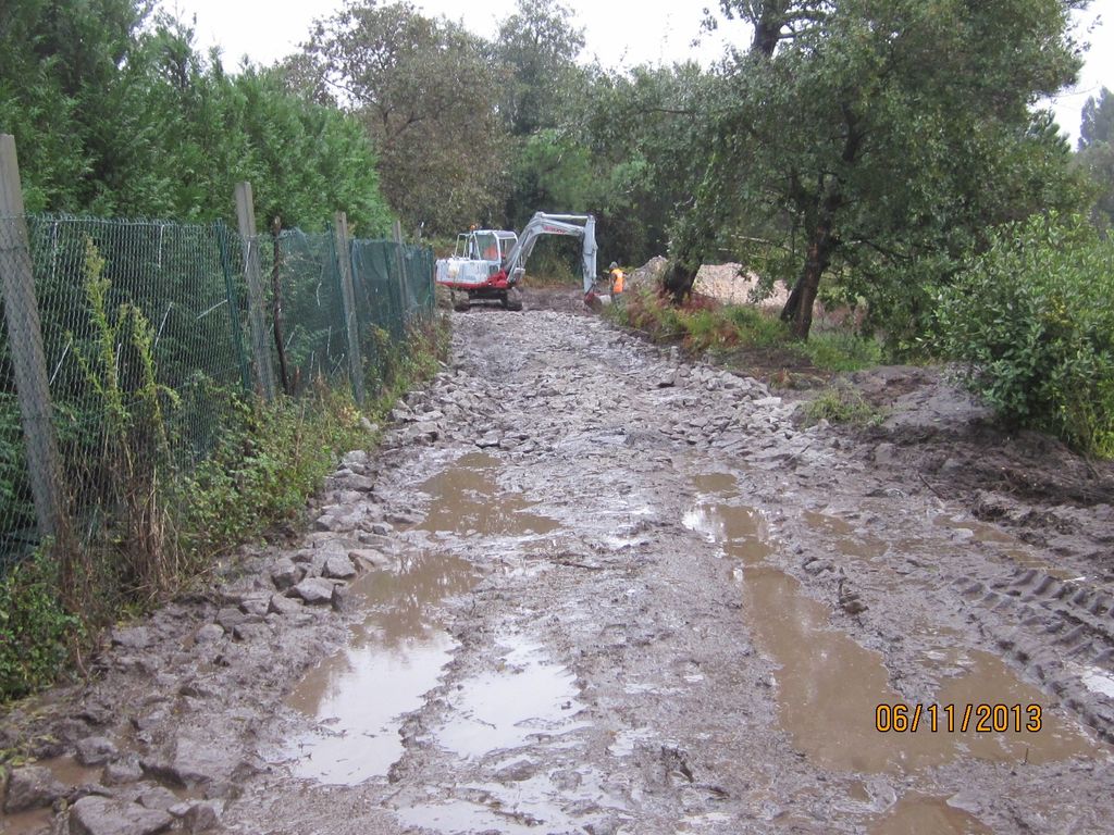 Acceso a la playa de los alemanes (T.M. de Cangas do Morrazo). Durante las obras