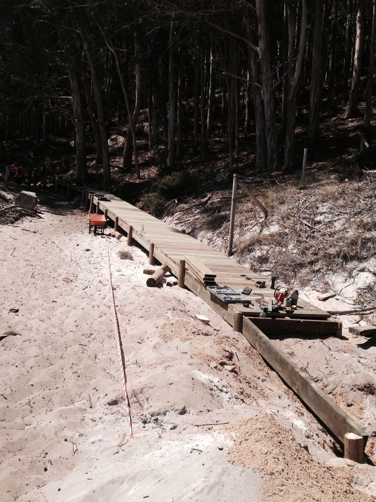 Rampa de acceso a la playa de Filgueira en Cies (T.M. de Vigo). Durante las obras