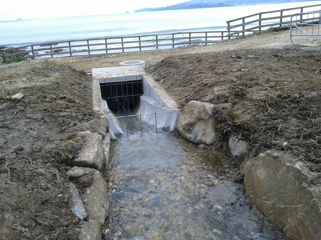 Reparaciones varias Playa Ver en Pontedeume (Durante las obras)