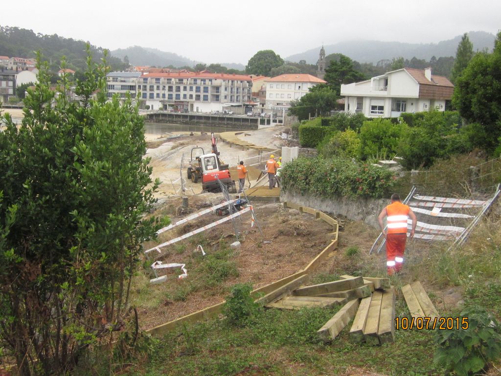 Senda de conexión entre Vilariño y Aldán (T.M. de Cangas). Durante las obras