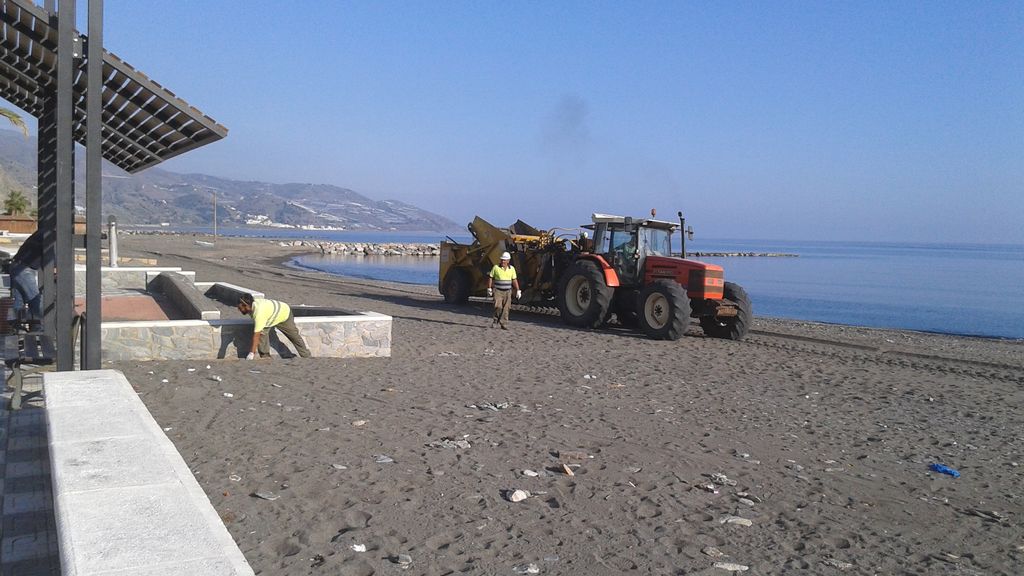 Conservación y mantenimiento 2015 (Durante las obras). La Mamola, T.M. Polopos