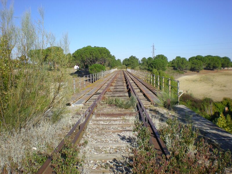 Jesús Casas ha hecho entrega a los Ayuntamientos de Segovia y Hontanares de Eresma del Camino Natural del Eresma